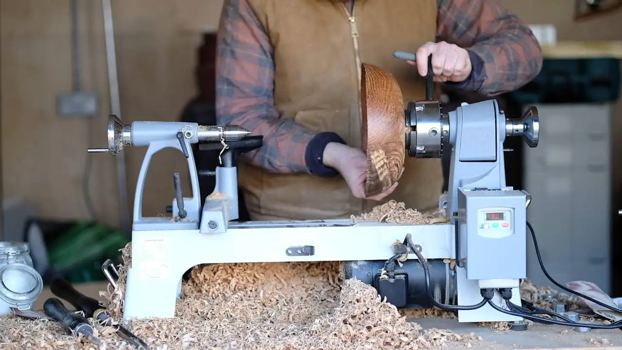 Which Lathe Is Right for You - Woodworking and Turning